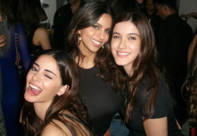Ananya Panday with BFFs Suhana Khan and Shanaya Kapoor