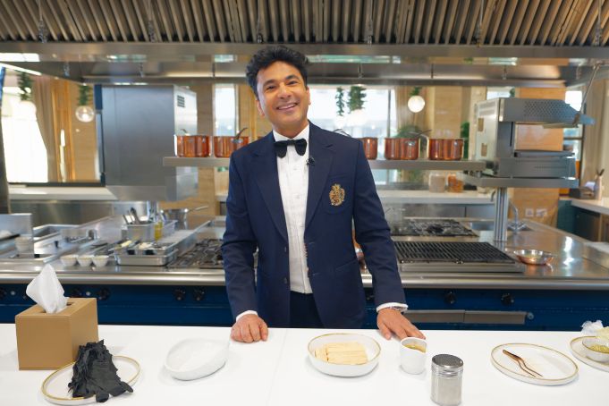 Vikas Khanna on the Shah Rukh Khan Compliment He Will Never Forget (EXCLUSIVE)