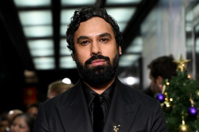 ‘The Big Bang Theory’ Star Kunal Nayyar Loves to ‘Go on GoFundMe at Night and Just Pay Random Families’ Medical Bills’: ‘That’s My Masked Vigilante Thing’