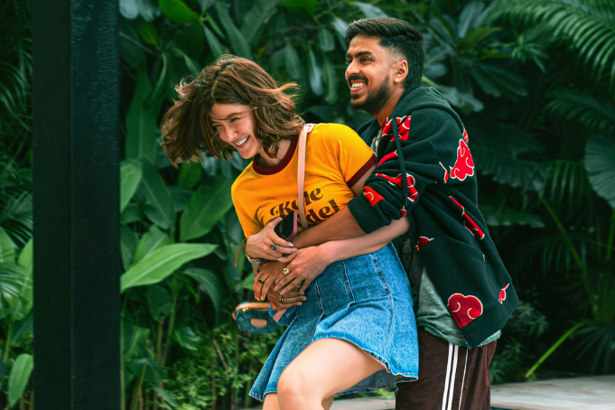 ‘Tu Yaa Main’ Review: This Adarsh Gourav-Shanaya Kapoor Croc-Horror Struggles With Its Own Coolness