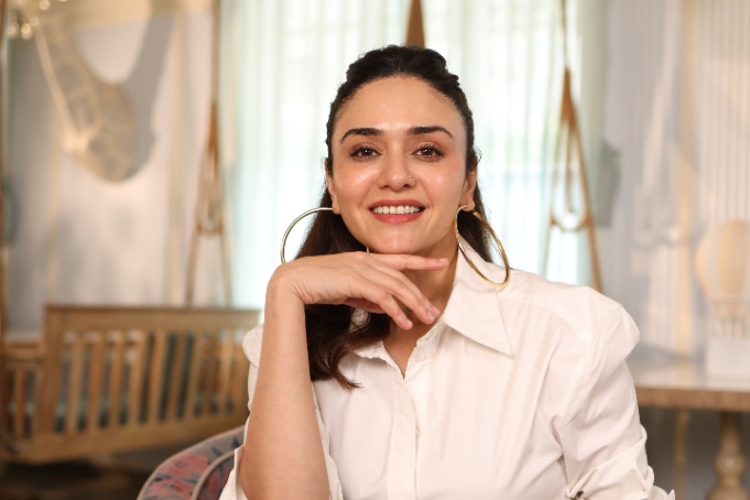 Amruta Khanvilkar On Refusing ‘Bigg Boss’ Offers: ‘Knowing My Temperament, I’ll Either Die or Kill Somebody Inside’ (EXCLUSIVE)