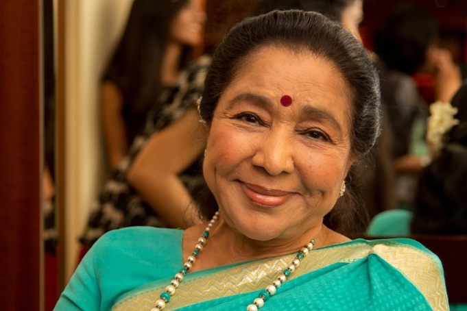 Asha Bhosle, Singing Legend, Dies at 92