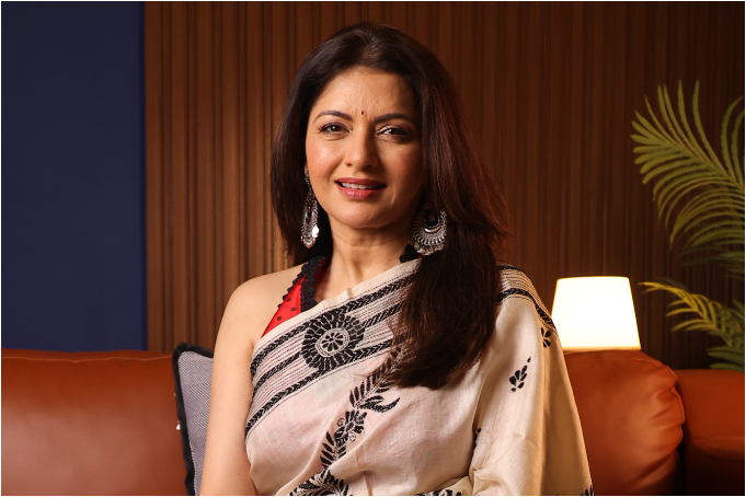 Bhagyashree Says 80% of ‘Maine Pyar Kiya’ Was Shot in First Takes: ‘Sooraj ji Would Never Make Me Rehearse’ (EXCLUSIVE)