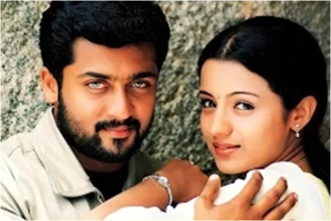 Suriya and Trisha in 'Mounam Pesiyadhe'