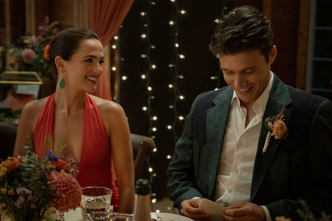 ‘Voicemails for Isabelle’ Review: Zoey Deutch, Nick Robinson Film is a Heart-Warming, Full-Course Rom-Com Meal