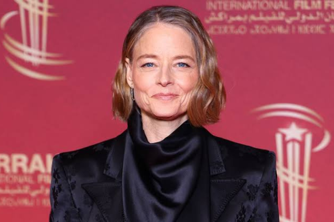 Jodie Foster Says Brad Pitt’s ‘F1’ Seemed Like It Was Made by AI and Written by a Computer: ‘Wasn’t It?’