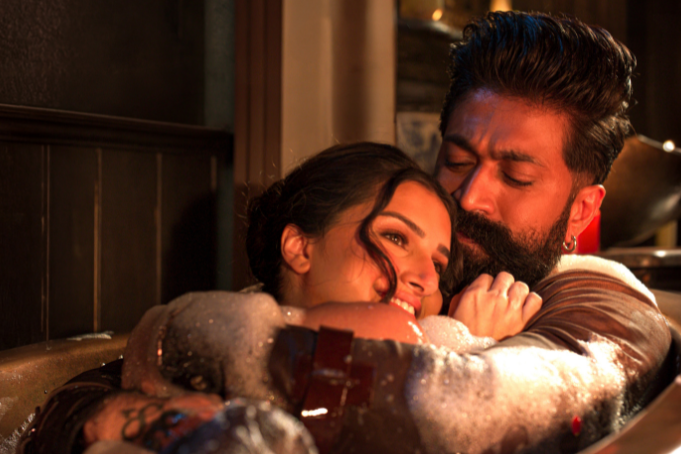 ‘Madhosh’ Song Review: Yash And Tara Sutaria Switch Gears From Chaos To Chemistry in ‘Toxic’s’ Latest Track
