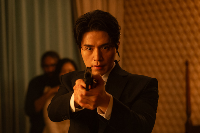 ‘A Shop for Killers 2’ Review: Lee Dong Wook, Kim Hye Jun Deliver Another Adrenaline-Packed Ride