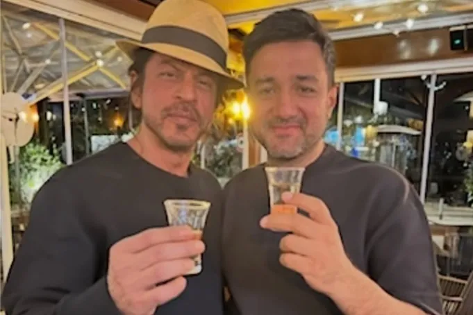 Shah Rukh Khan with Siddharth Anand