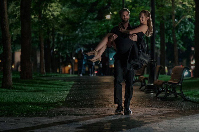 Lili Reinhart and Tom Bateman in The Love Hypothesis (Prime Video)