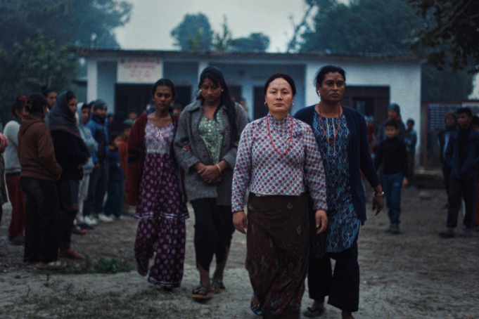 ‘Elephants in the Fog’ Review: A Moving Transgender Drama About Love and Chosen Family